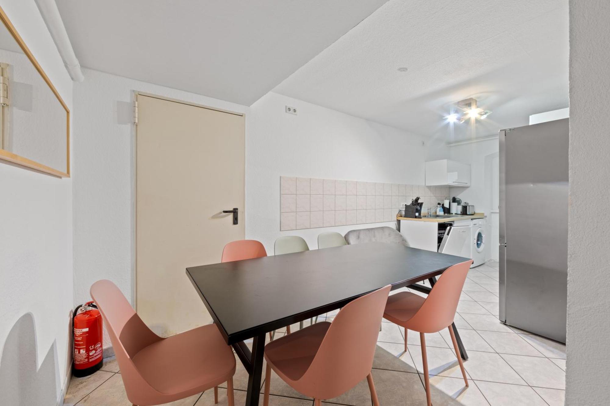 Big Family Apartment Berlin Treptower Park エクステリア 写真